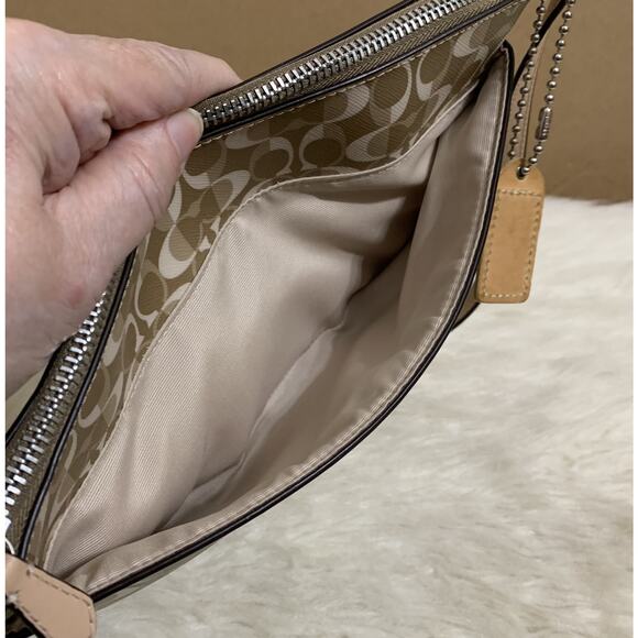 COACH Light Khaki/Beige PEYTON DREAM C Signature PVC EW Swing Pack XBody F51364 - Picture 12 of 16